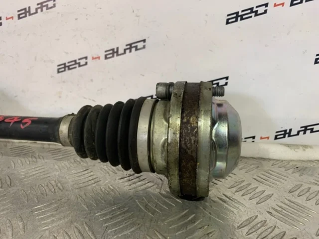 Привод передний левый для Volkswagen Passat (B6, Typ 3C) 2005-2010 на фотографиях