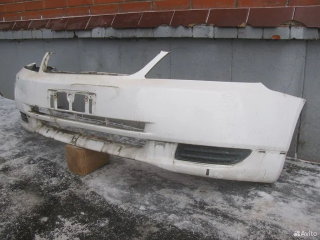 Бампер для Toyota Corolla E110 Седан 1997-2002 на фотографиях