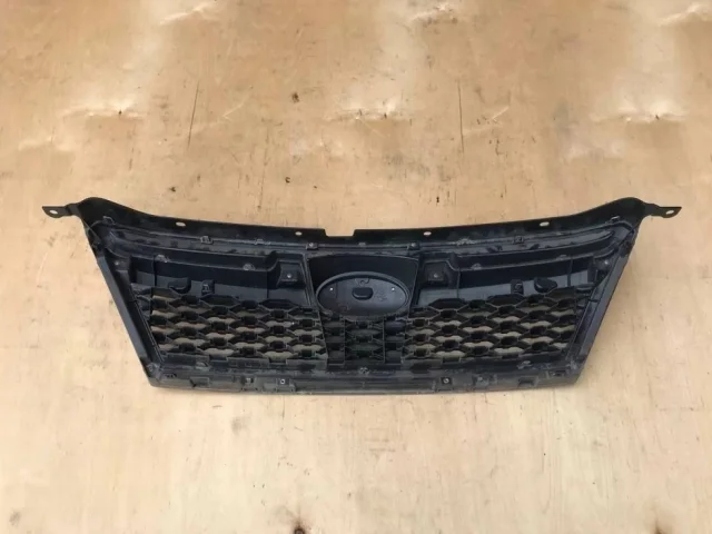 Решетка радиатора для Subaru Legacy BM/B14 2009-2013 на фотографиях