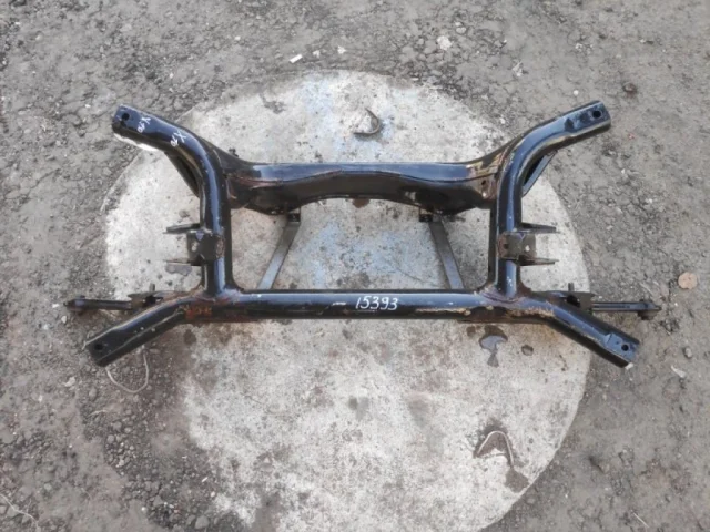 Задняя балка для Mitsubishi ASX I 2010-2012 на фотографиях