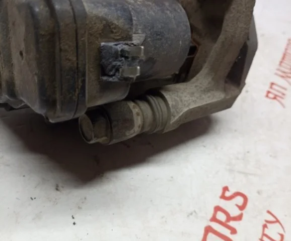 Суппорт задний правый для Mazda CX 5 KF 2017 на фотографиях