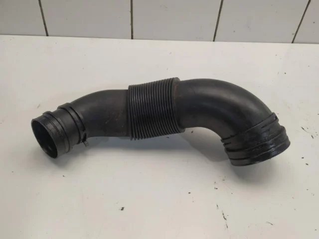 Воздухозаборник для Audi Q7 4L 2005-2015 на фотографиях