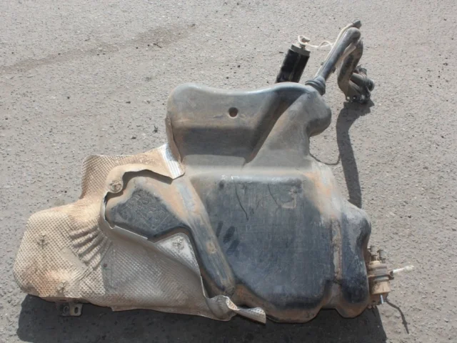 Топливный бак для Skoda Rapid I rest NH3 2017-2020 на фотографиях