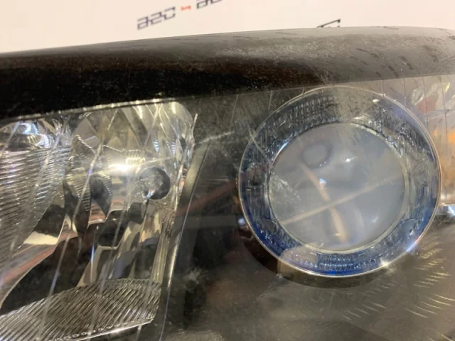 Фара левая для Volvo C30 MK 2006-2013 на фотографиях