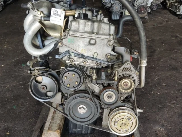 Двигатель для Nissan Primera P12 Седан 2002-2008 на фотографиях