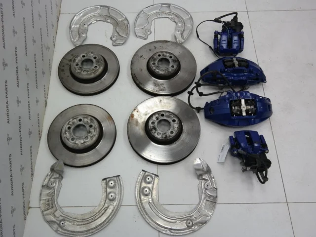 Диски тормозные передние (комплект) для BMW 5er G30 2016-2023 на фотографиях