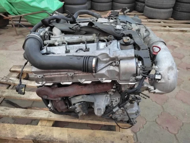 Двигатель для Mercedes-Benz G class W463 1990-2012 на фотографиях