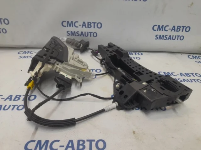 Замок задней левой двери для Audi Q5 8R 2008-2016 на фотографиях