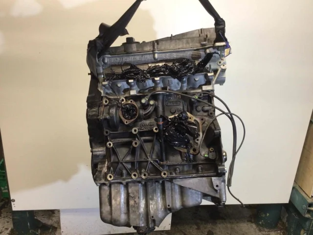 Продажа двигателя AVJ