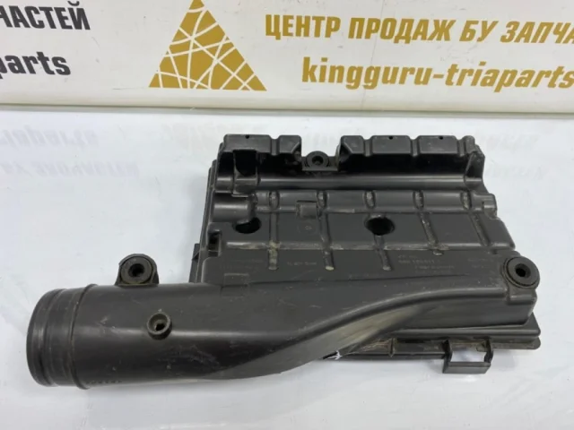 Корпус воздушного фильтра для Skoda Rapid I rest NH3 2017-2020 на фотографиях