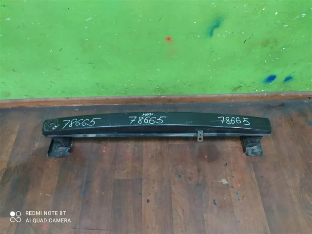 Усилитель переднего бампера для Skoda Rapid I NH3 2012-2017 на фотографиях