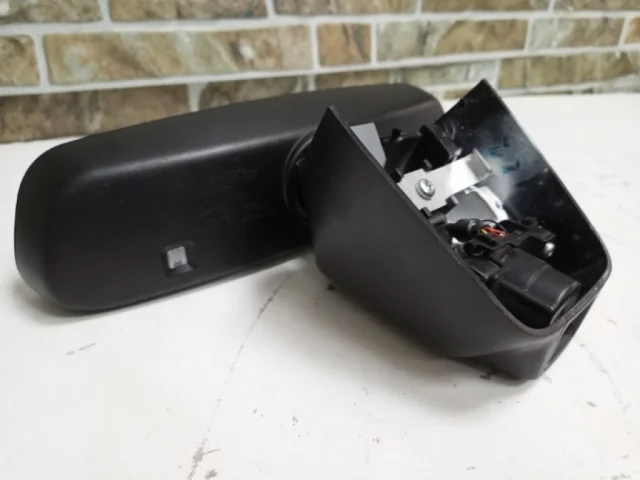 Стекла и зеркала для Land Rover Range Rover L405 2012-2017 на фотографиях