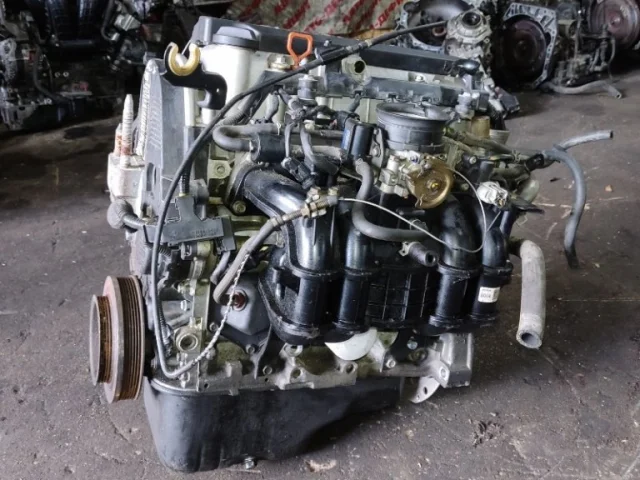 Двигатель для Honda Stream RN1-RN5 2000-2006 на фотографиях