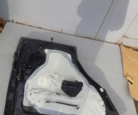 Дверь задняя левая для Opel Mokka 2012-2016 на фотографиях