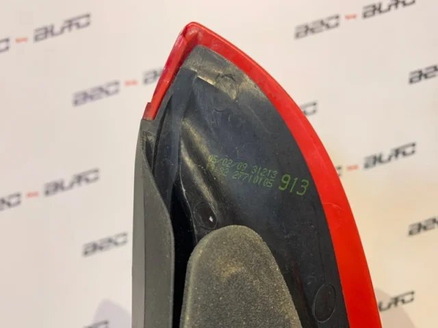 Фонарь левый для Volvo C30 MK 2006-2013 на фотографиях