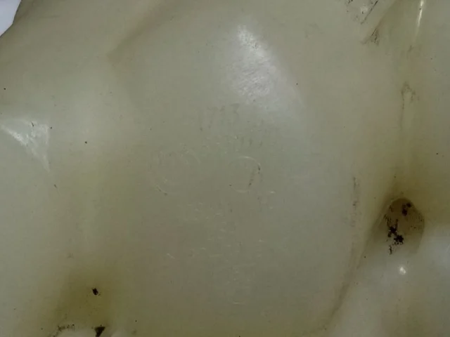 Расширительный бачок радиатора для BMW X5 Е70 2006-2013 на фотографиях