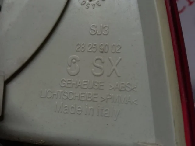 Фонарь внешний левый для Volkswagen Touareg I (7L) 2002-2010 на фотографиях