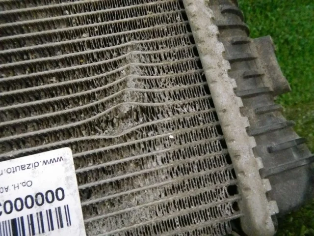 Радиатор охлаждения ДВС для Mercedes-Benz GL class X166 2012-2016 на фотографиях