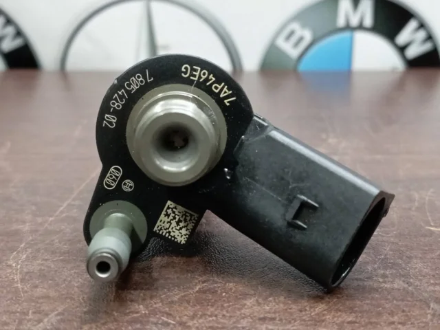 Форсунка топливная для BMW 3er Е90 2005-2011 на фотографиях