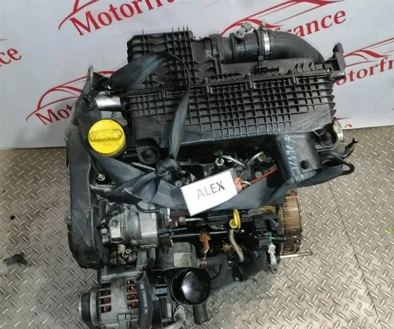 Двигатель без навесного для Renault Duster HS rest 2015-2021 на фотографиях