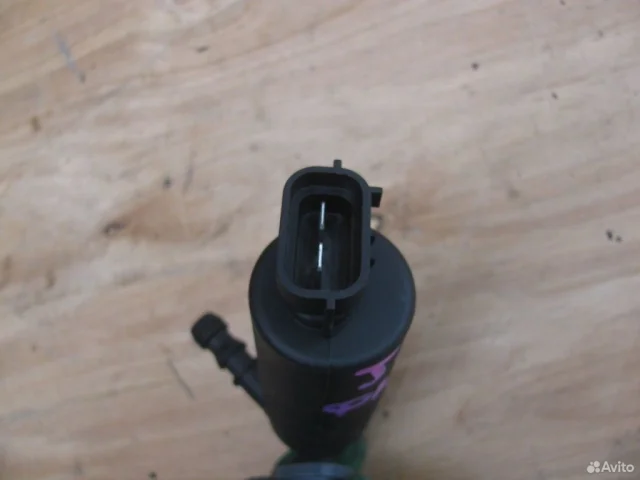 Мотор омывателя лобового стекла для Mazda CX 5 KE 2011-2017 на фотографиях