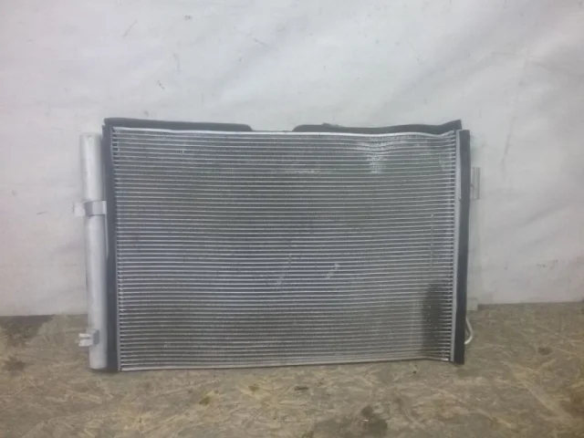 Радиатор кондиционера для Hyundai Solaris 1 рестайлинг 2014-2017 на фотографиях