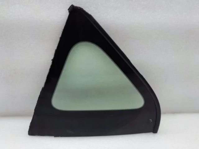 Форточка задняя левая для Toyota RAV4 XA30 2005-2012 на фотографиях