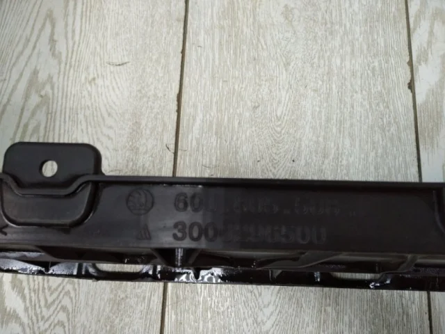 Панель радиатора (телевизор) для Skoda Rapid I NH3 2012-2017 на фотографиях