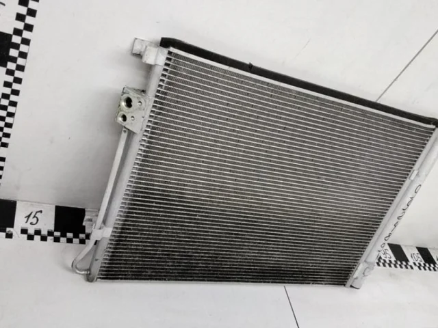 Кассета радиаторов для Hyundai Solaris 2 (2017-2022) на фотографиях