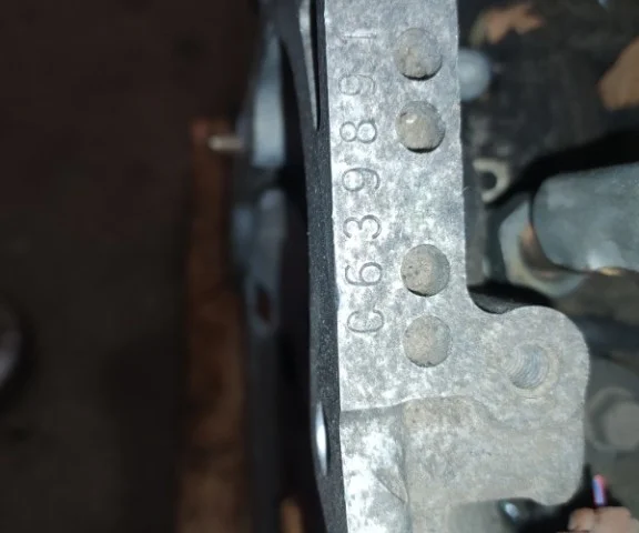 Двигатель без навесного для Subaru Legacy Универсал BH/B12 1998-2003 на фотографиях