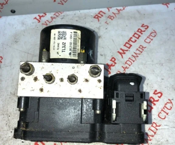 Блок ABS для Honda Accord 7 2002-2008 на фотографиях