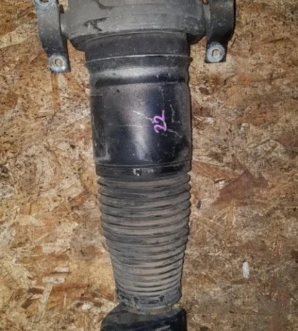 Пневмоподушка задняя левая для Audi Q7 4L 2005-2015 на фотографиях