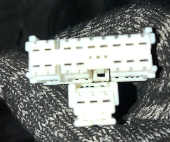 Дверь передняя правая для Nissan X-Trail T30 RU 2001-2007 на фотографиях