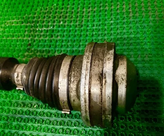 Привод передний правый для Volkswagen Passat (B7) 2010-2014 на фотографиях