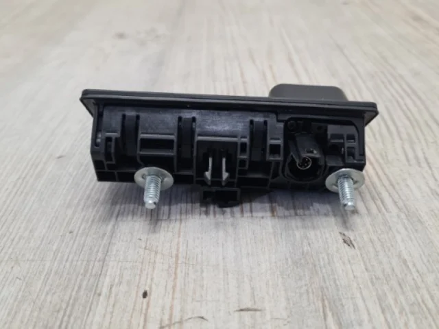 Камера заднего вида для Volkswagen Touareg II (7P5) 2010-2014 на фотографиях