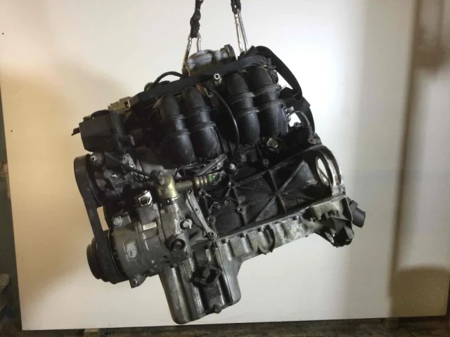 Двигатель без навесного для Mercedes-Benz CLK class C208 1997-2002 на фотографиях