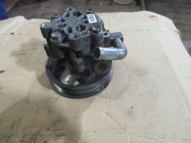 Насос ГУР для Opel Astra J Хэтчбек 2009-2017 на фотографиях