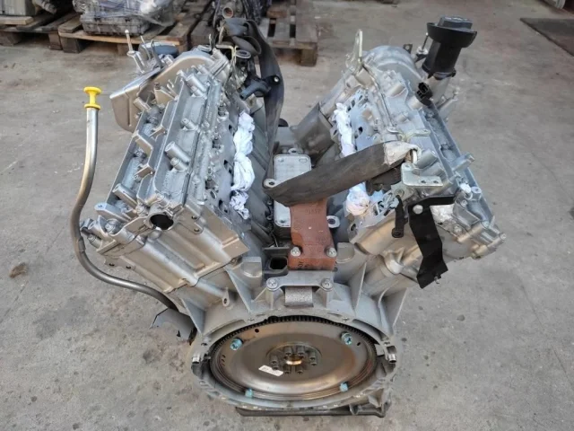 Двигатель для Mercedes-Benz GL class X166 2012-2016 на фотографиях