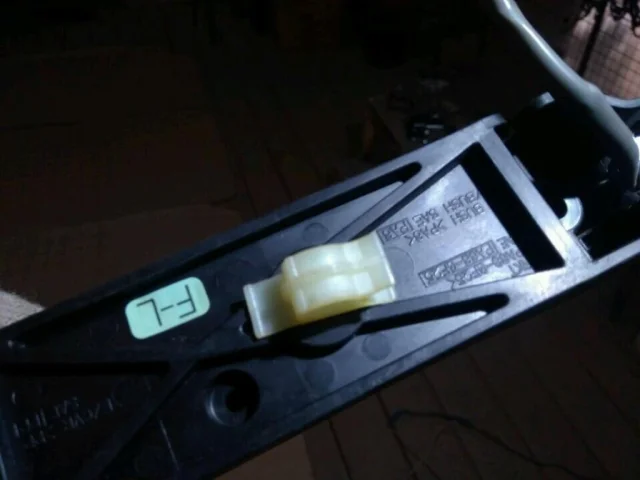 Ручка двери передняя левая внешняя для Nissan Murano Z50 JDM 2004-2008 на фотографиях