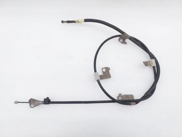 Трос ручника левый для Toyota Corolla E160/E180 Седан (RU) 2012-2016 на фотографиях