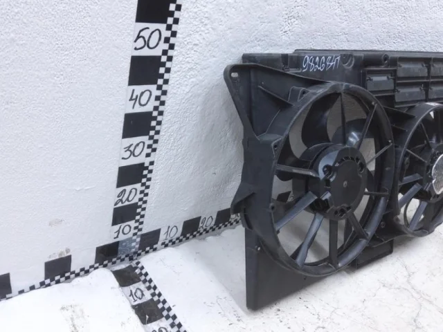 Диффузор вентилятора для Ford Explorer U502 2011-2016 на фотографиях