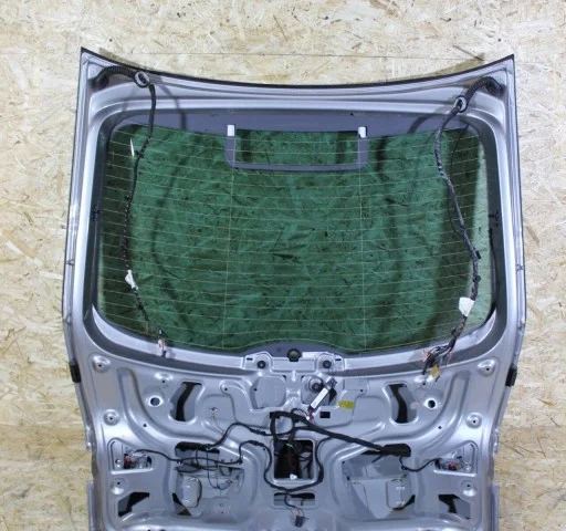 Стекла и зеркала для Skoda Rapid II 2020+ на фотографиях