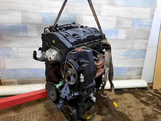 Двигатель без навесного для Citroen Berlingo 2 B9 Минивэн 2008-2016 на фотографиях