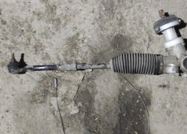 Рулевая рейка для Kia Cerato YD 2013-2016 на фотографиях