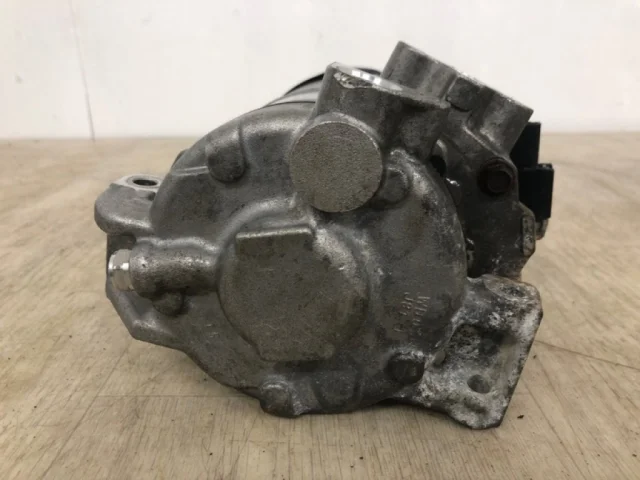 Компрессор кондиционера для Mitsubishi Pajero Sport KH0 2008-2013 на фотографиях