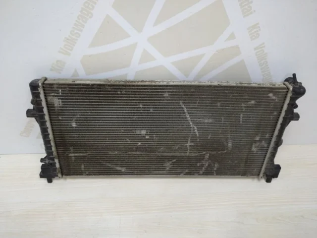 Радиатор охлаждения ДВС для Skoda Rapid II 2020+ на фотографиях