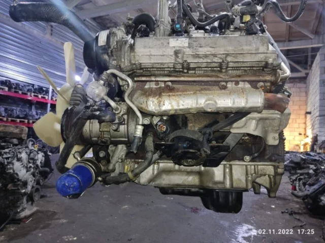 Двигатель для Toyota Land Cruiser 100 1998-2007 на фотографиях