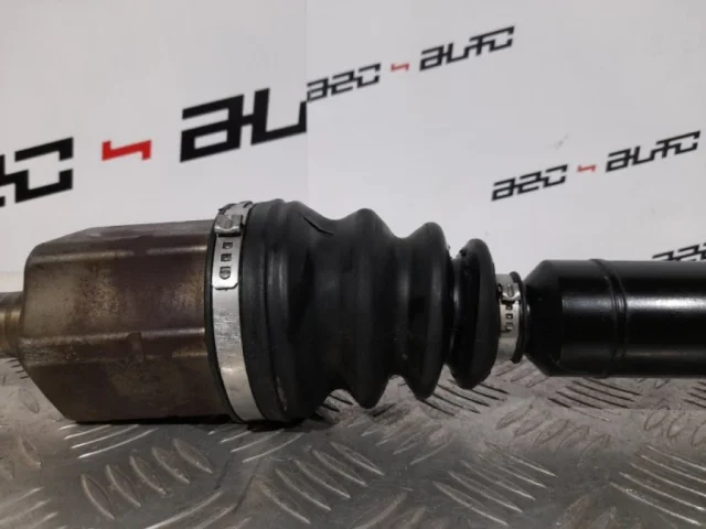 Привод передний правый для Volkswagen Passat (B6, Typ 3C) 2005-2010 на фотографиях