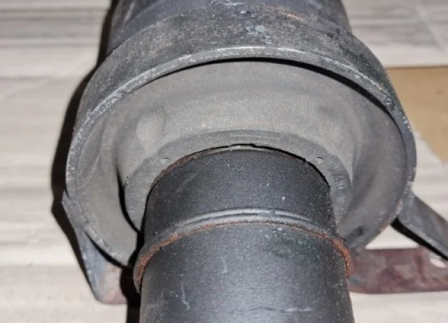 Карданный вал задний для Volvo XC90 I C 2002-2014 на фотографиях