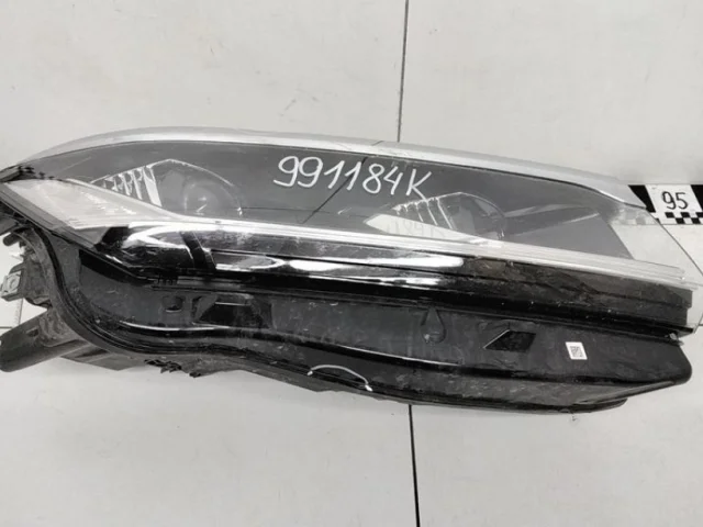 Фара ксенон левая для Volkswagen Touareg III (CR) 2018+ на фотографиях